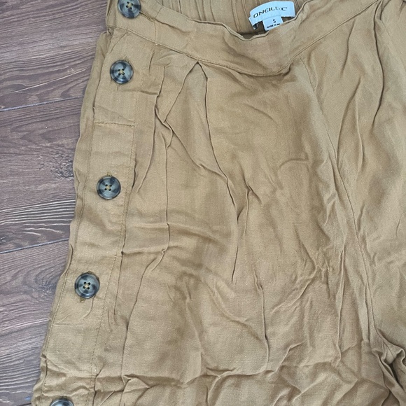 O'Neil wide legged mustard pants - Picture 2 of 2